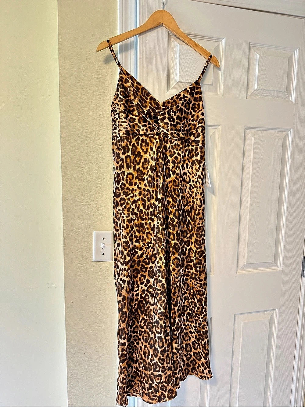 Sofia by Sofia Vergara Leopard Print Maxi Dress Size Medium (8-10)